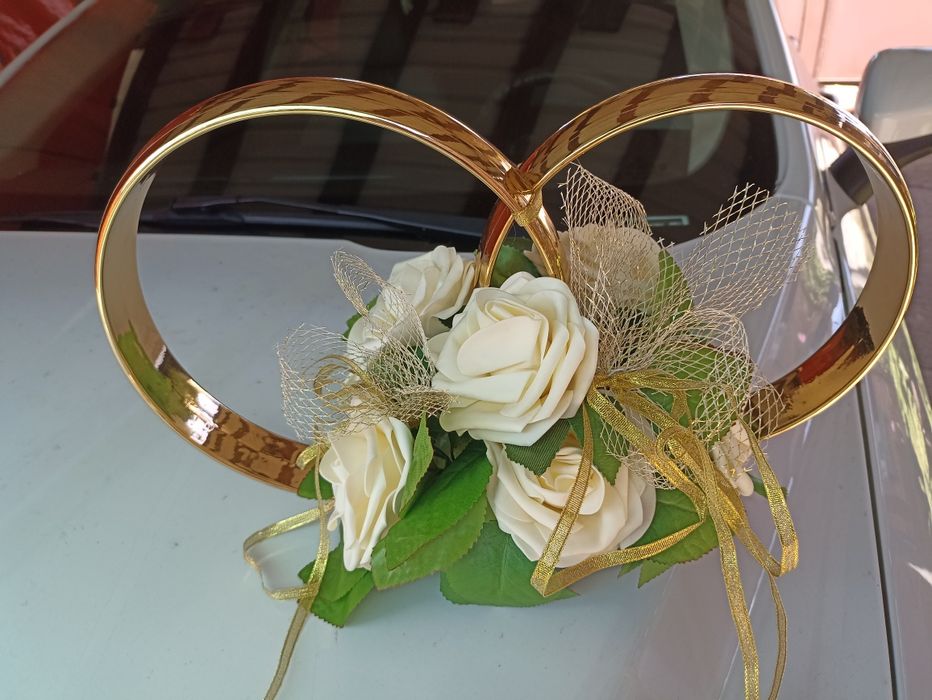 Кільця на машину на весілля, весільні прикраси на авто,кільця весільні