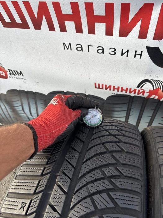 Шини 245/40 R19 пара Kumho 2022p зима 7мм