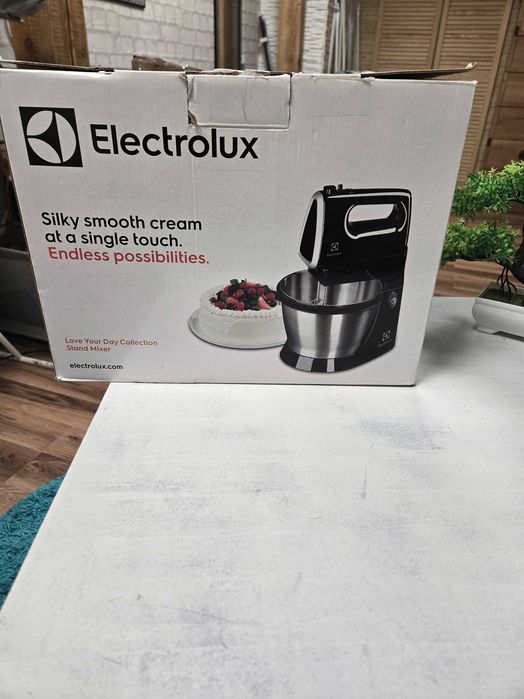 Mixer Elektrolux Esm 3310