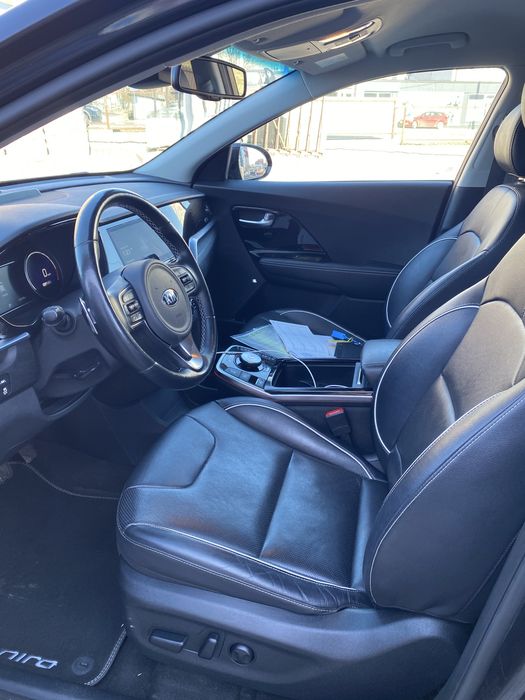 Оренда авто електромобіль