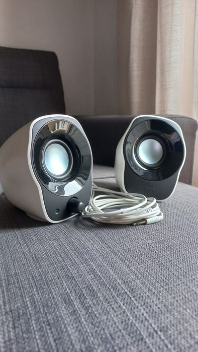 Colunas Logitech Z120