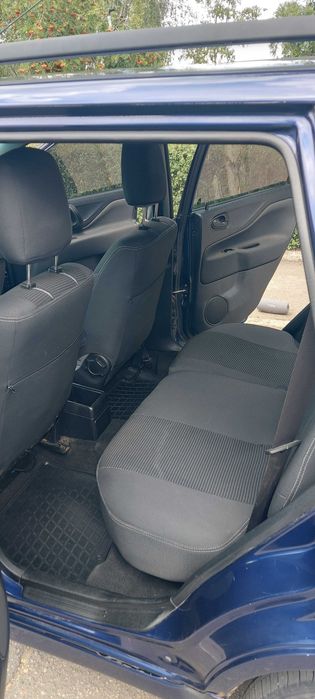 Mitsubishi space star 2003