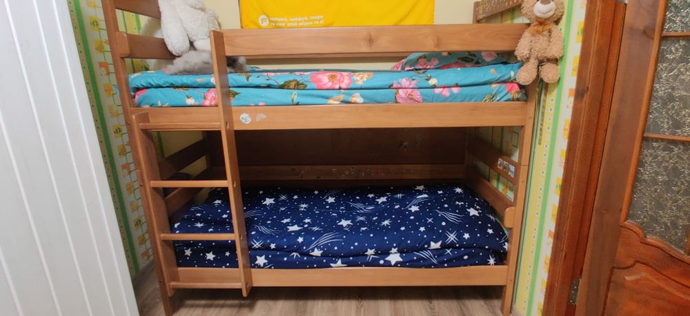 Двухярусная кровать