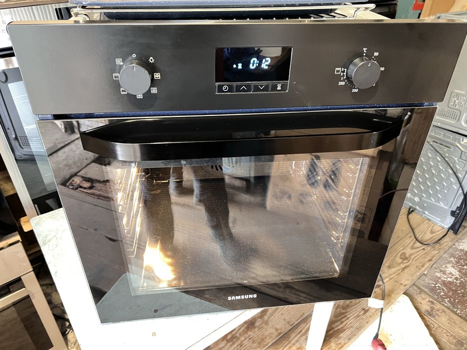 Духовка Samsung Dual Fan подвійна конвекція (Малайзія)