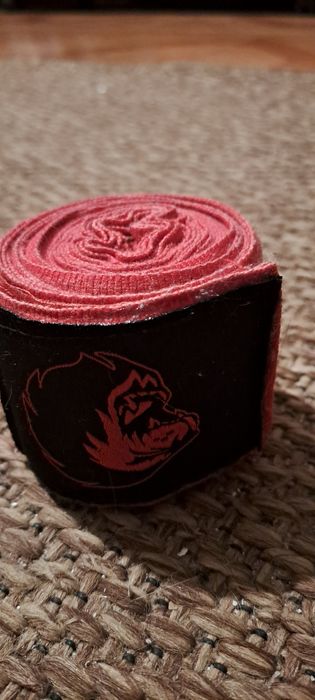 Material de boxe de mulher praticamente novo