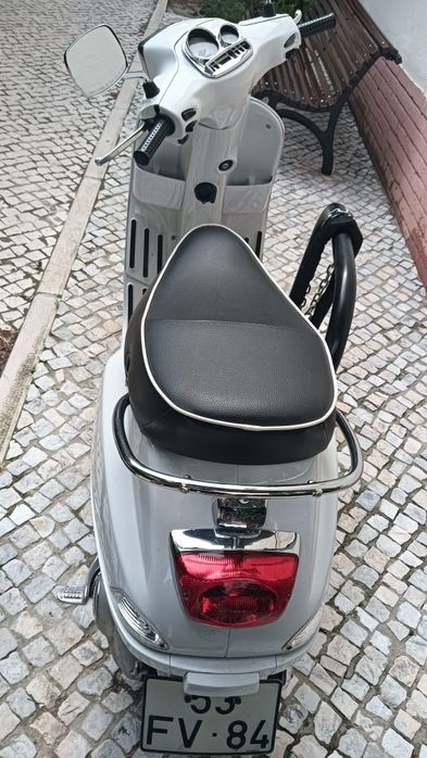 Alugo Vespa vintage