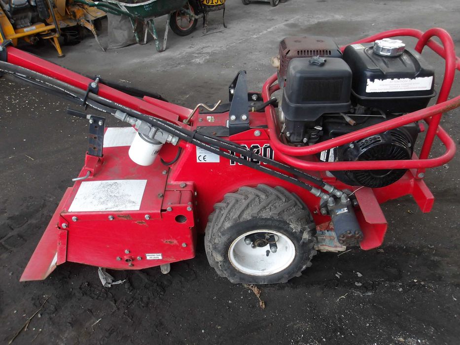 Glebogryzarka spalinowa z napędem hydraulicznym Barreto 1320