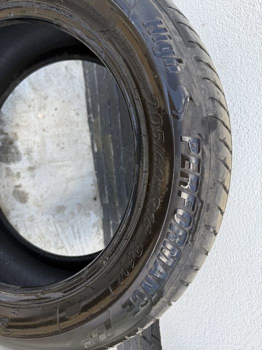 Шини 205/60 R16 96V