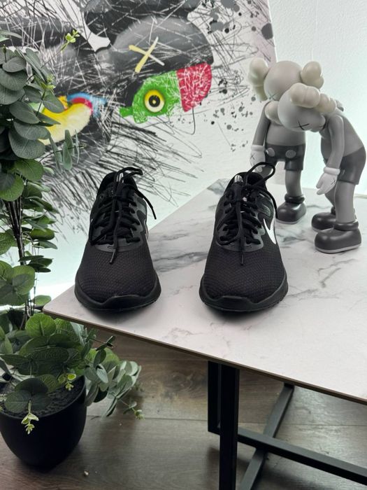 Кросівки Nike Revolution 42 розмір Е7469