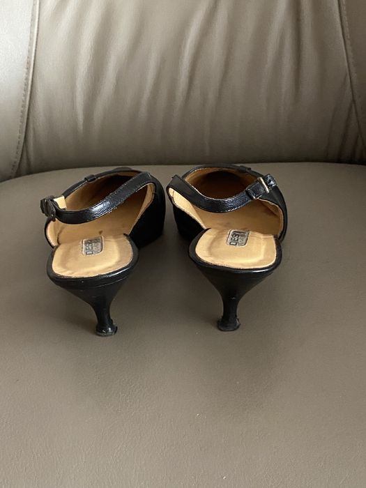 Czarne luksusowe czółenka sling-back r. 39