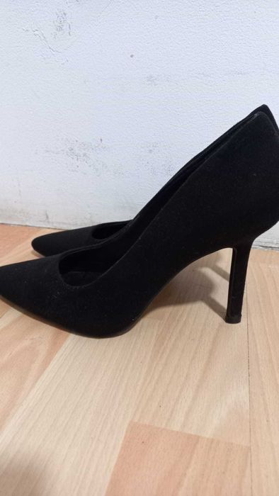 Scarpin Preto NOVO 38 / Sapato Tacão Minimal