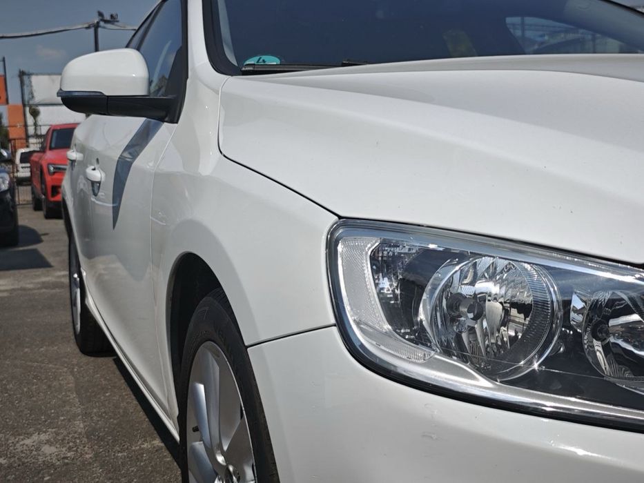 Volvo V60 Facelift 2,0 дизель ВІДЕО