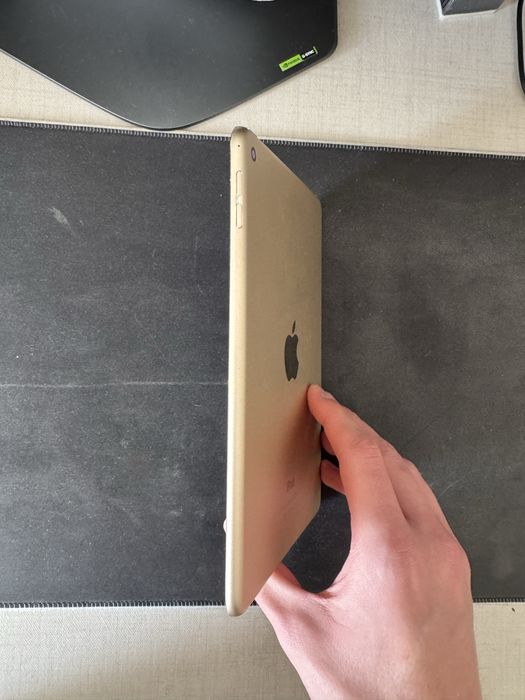 Ipad mini 4 gold 128gb + чохол