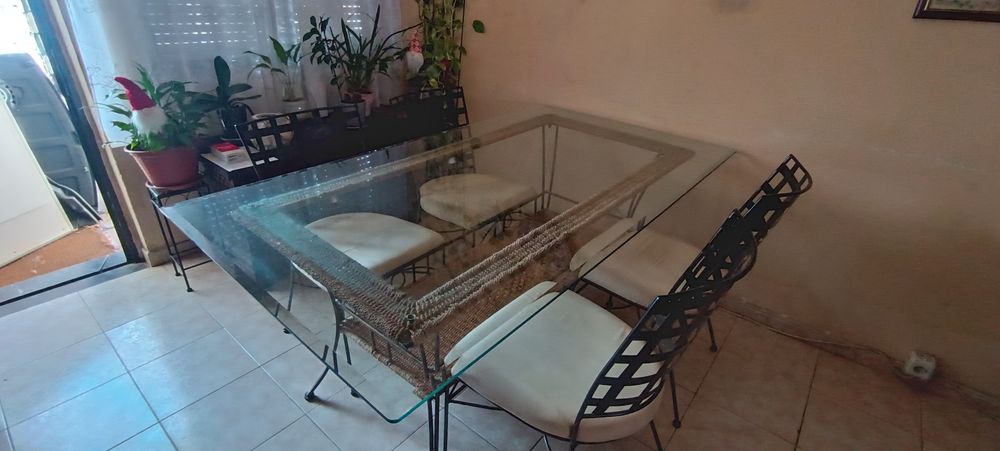 Mesa de Vidro + 4 Cadeiras