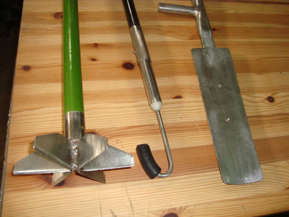 Esmagador  e  pá de  casulo, gancho  polvos  e  camaroeiros