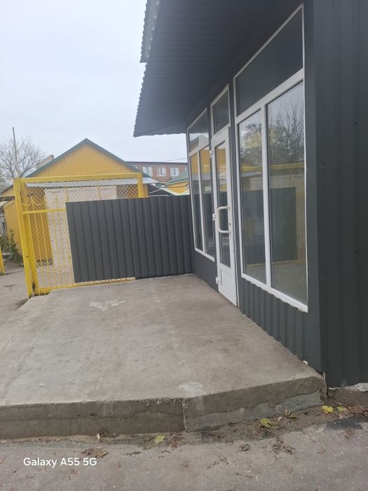 Торговельний павільйон центр міста.Фасад.