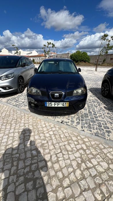 Seat Ibiza 1.4 Gasolina – Económico