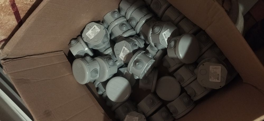 Распредкоробка 80*40 hausmark