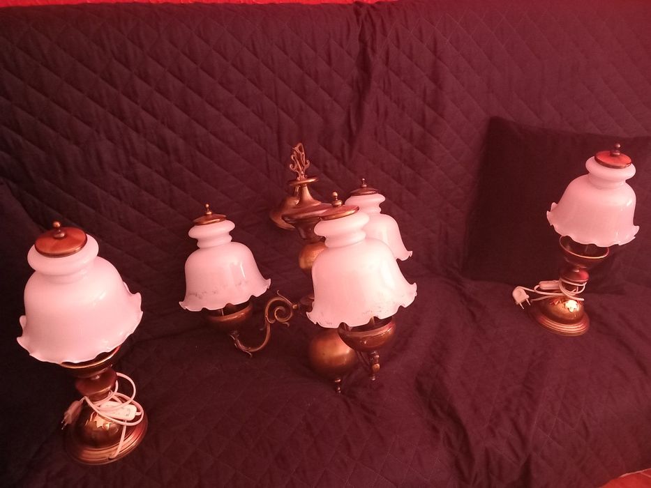 Candeeiros em latão