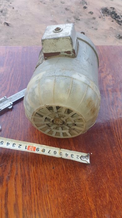 Електродвіг 270Вт 2800 об/хв АОЛ-12/2