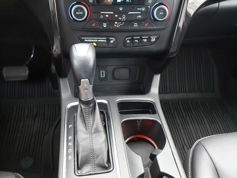 Ford Escape Titanium      2018