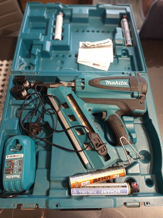 Gwoździarka Makita z 2023r
