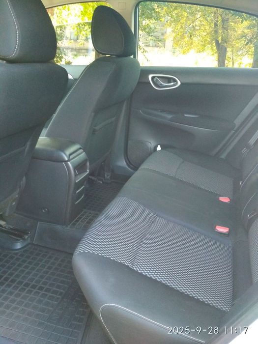 Автомобіль Nisan sentra