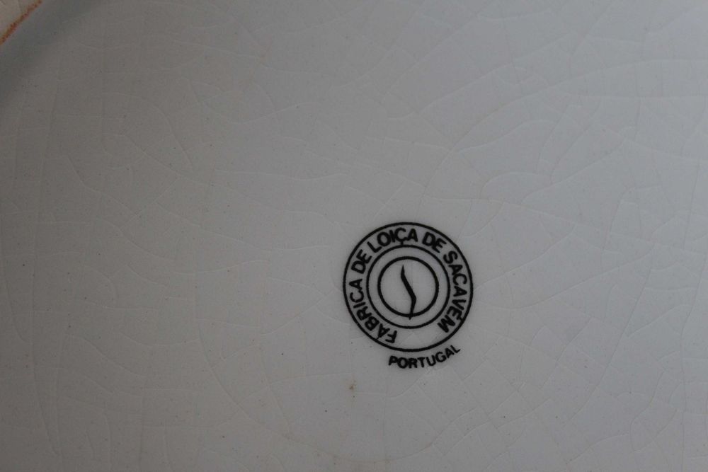 Pires em loiça de Sacavém