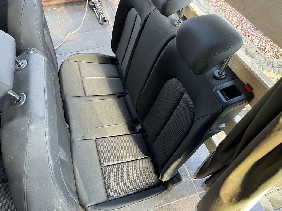 Сидіння E tron Q4