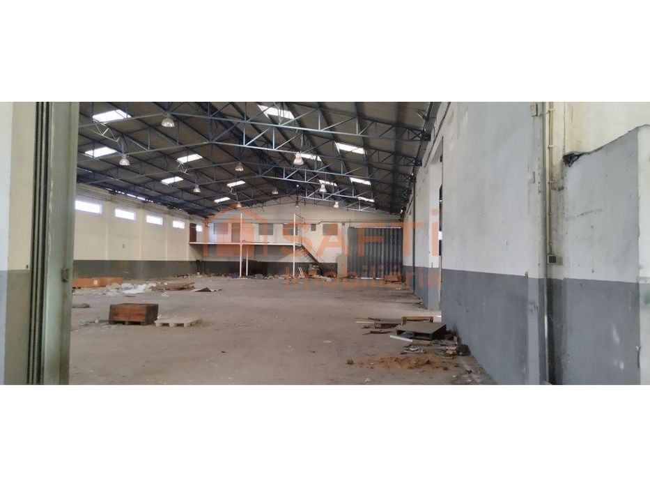 Pavilhão Comercial para Venda - Malhou, Alcanena