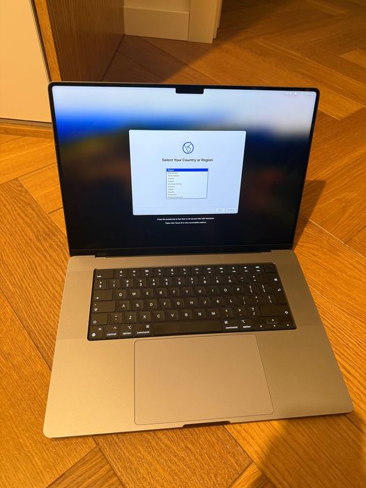 MacBook Pro 16 64gb ram 24cpu 1tb idealny