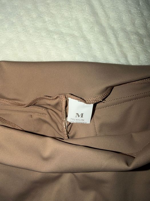 Спортивні трендові шорти з пуш-ап ефектом