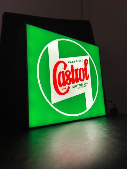 Lightbox Castrol