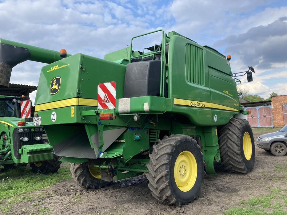 Продам комбайн Джон Дир С 670 I