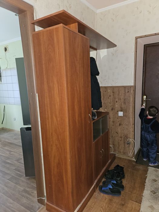 Продам прихожку б/в