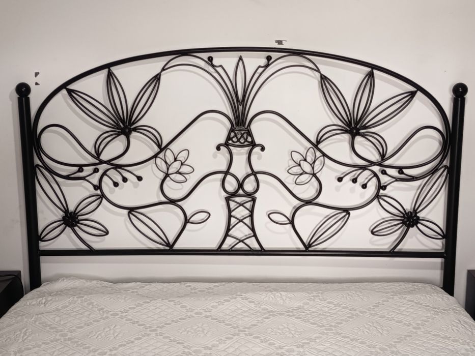 Cama de ferro com colchão