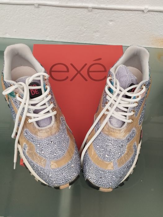 Sapatilhas originais exe