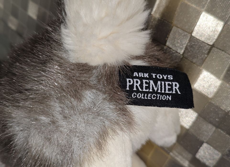 Колекційний реалістичний вовк Ark Toys Premier Collection