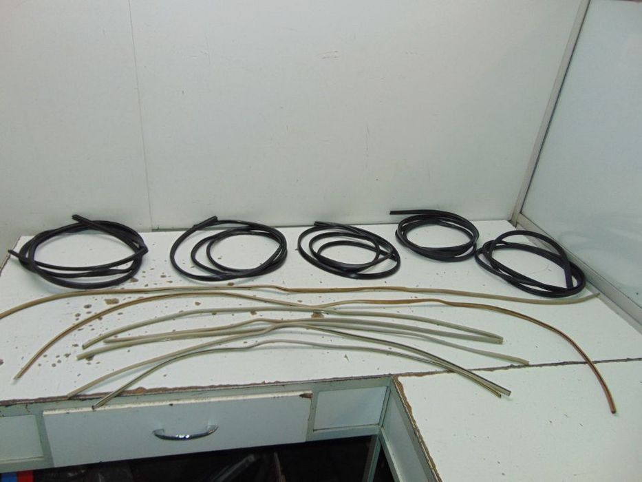 Citroen DS boca de sapo borrachas frisos pretos