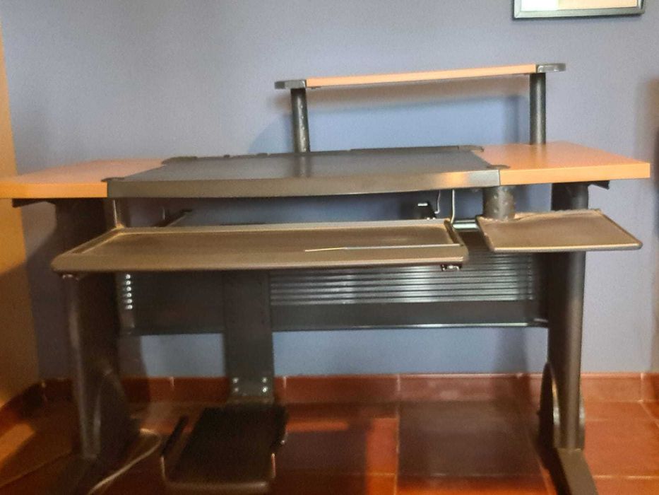 Mesa para computador