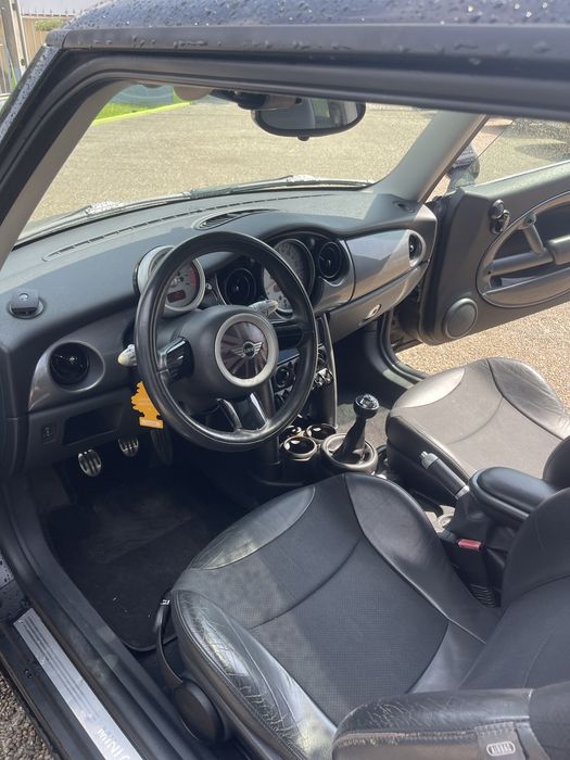 Mini cooper black
