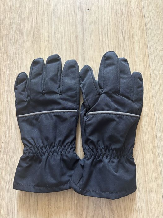 Перчатки зимові Н &М водонепроникні на 8-10 років