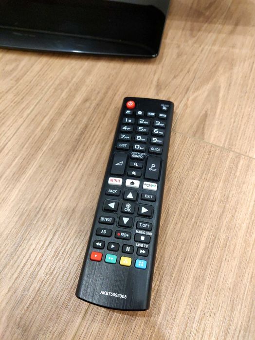 TV LG 26” (Modelo 26LK330) – Funcional e em bom estado