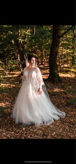 Весільна сукня,ніжна