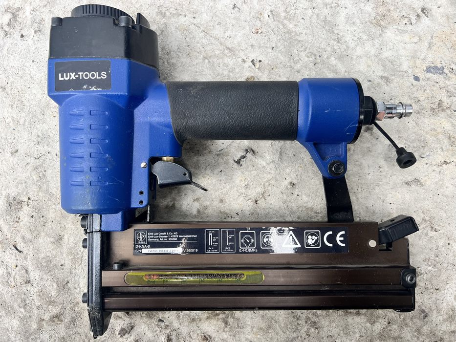 Пневматичний степлер цвяхозабивний пістолет Lux Tools