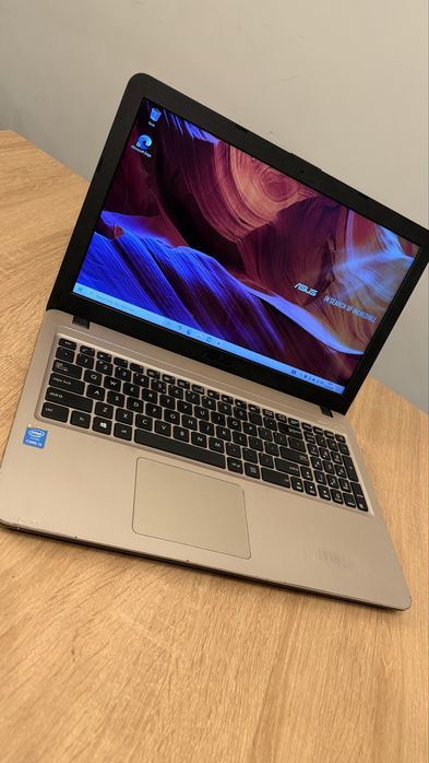 Laptop Asus r540l