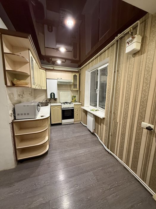 Продам 4-х кімн газ АО Черемушки