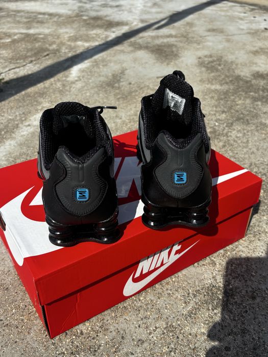 Nike shox TL pretas e azuis
