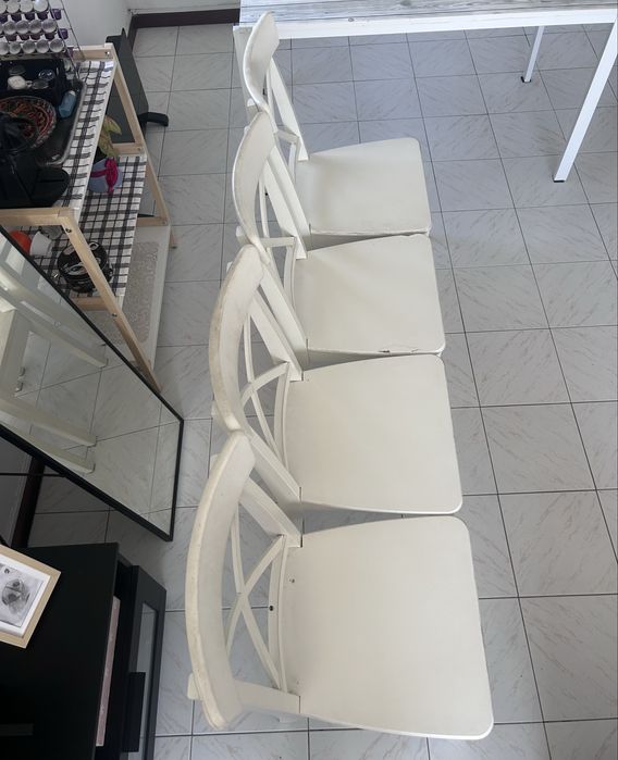 Conjunto 4 cadeiras + mesa IKEA