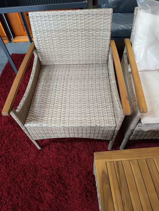 Zestaw mebli balkonowych, stolik + dwa fotele. Komplet na taras ...